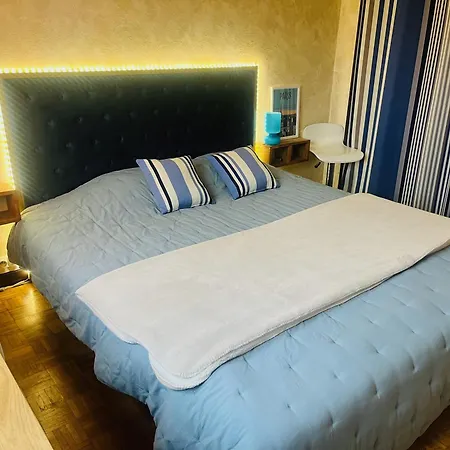 - Les Roses - Balcon Biarritz