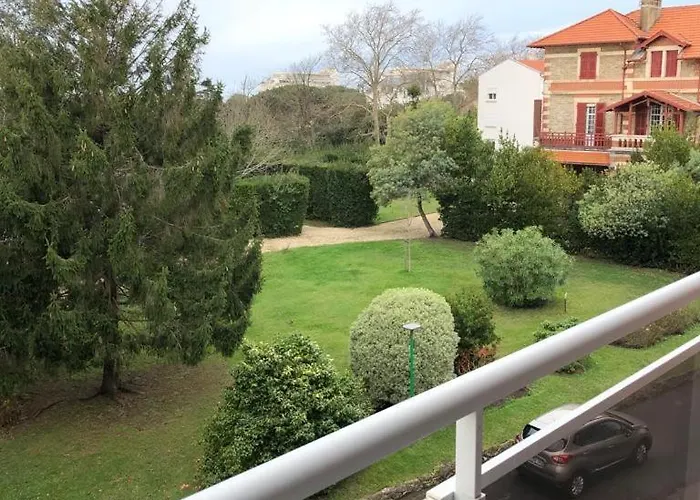 - Les Roses - Balcon Biarritz