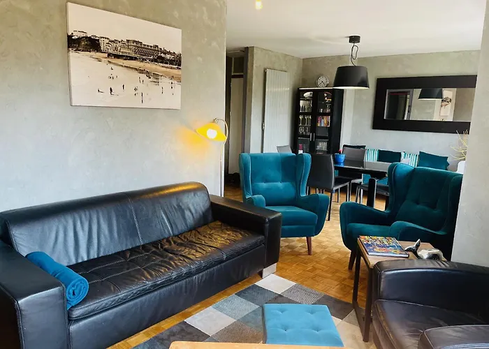 - Les Roses - Balcon * Biarritz